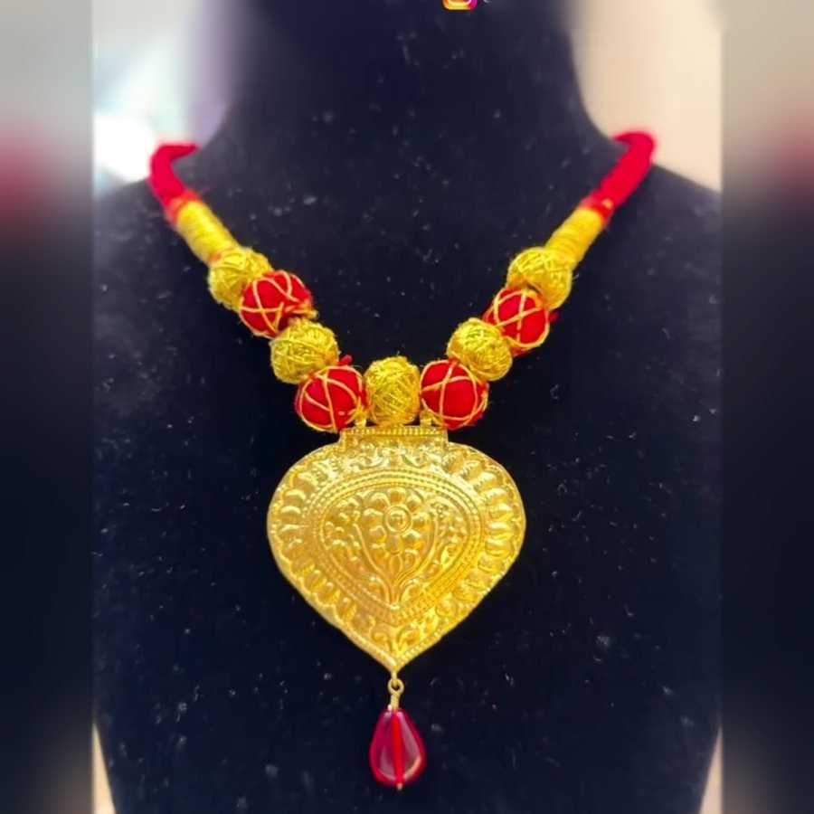 Red Bead Kaintha from Sukhdev Jewellers and Sons