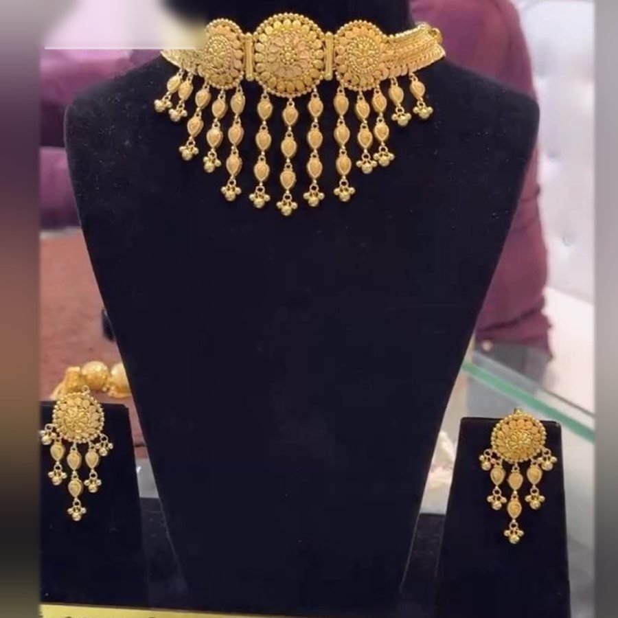 Choker with Jhumki Drops from Sukhdev Jewellers and Sons
