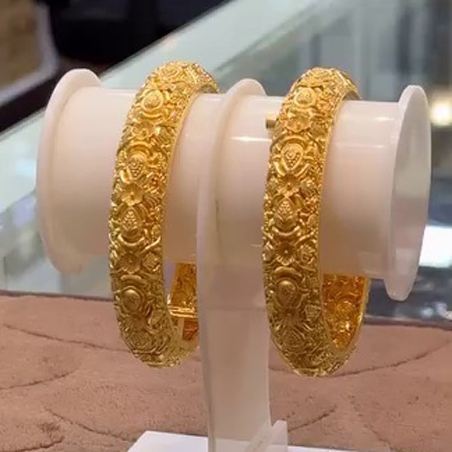 34 g Carved Bangle Pair from Sukhdev Jewellers and Sons