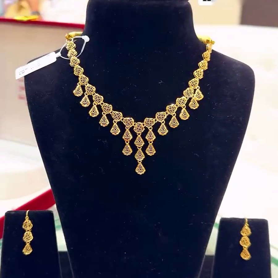 Turkish Necklace Set from Sukhdev Jewellers and Sons